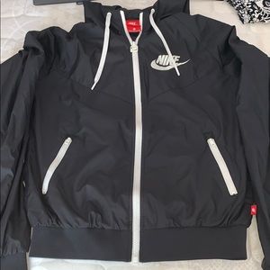 Women Nike windbreaker